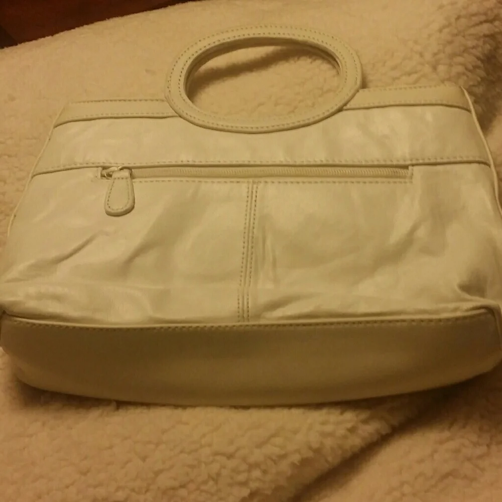 Really Cute White Purse.